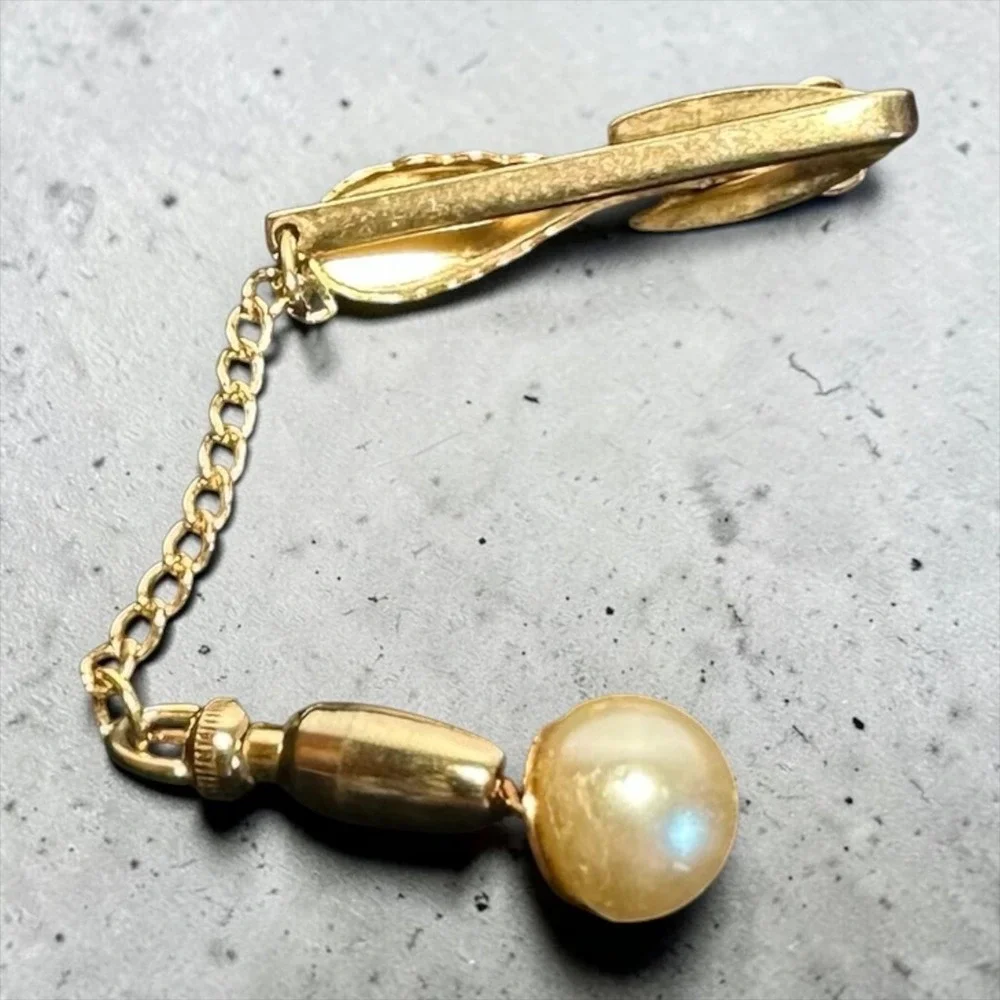 Vintage Hickok USA Tie Clip with Chain & Faux Pearl Drop